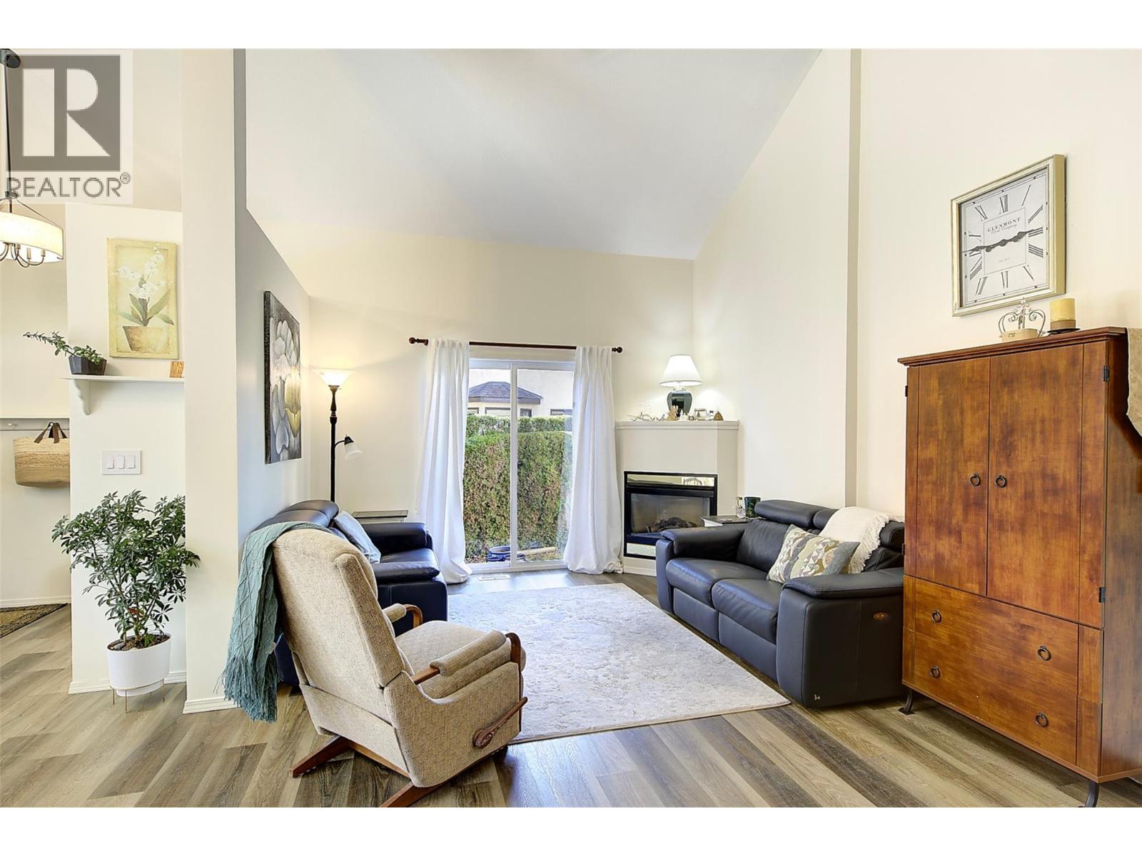 1855 Leckie Road Unit# 105