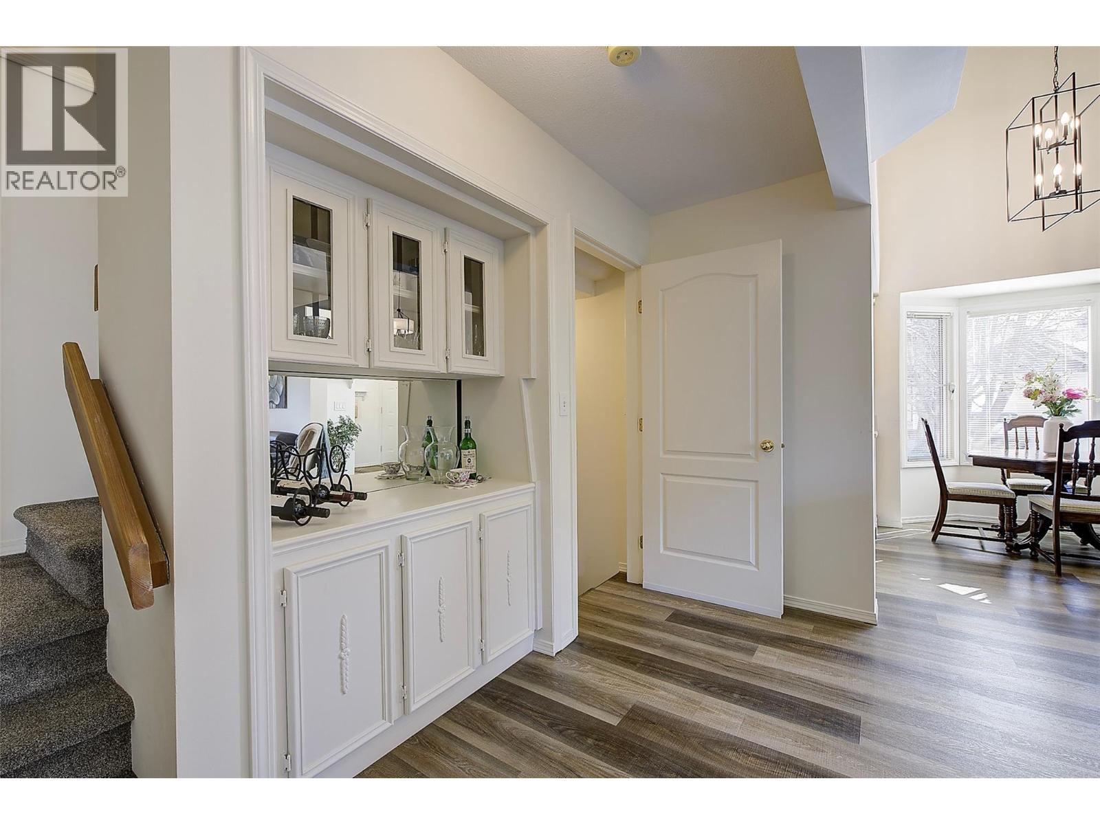 1855 Leckie Road Unit# 105