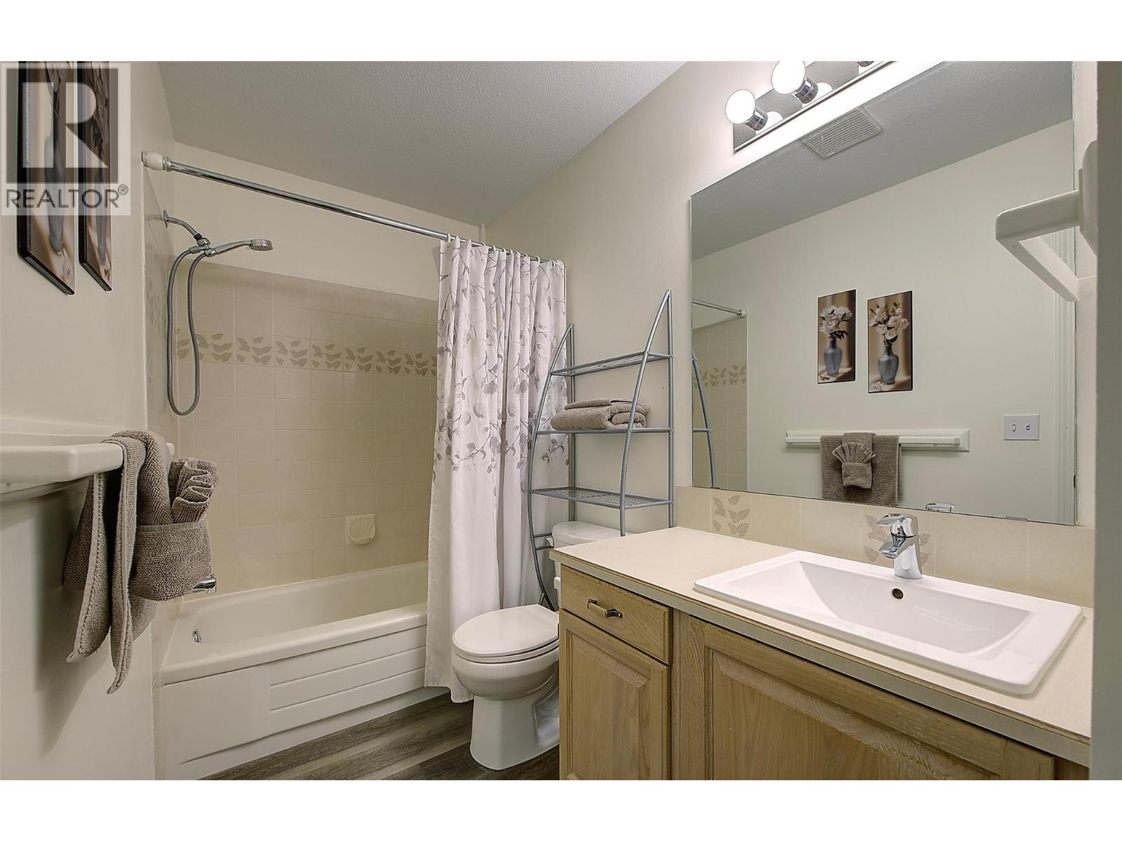 1855 Leckie Road Unit# 105