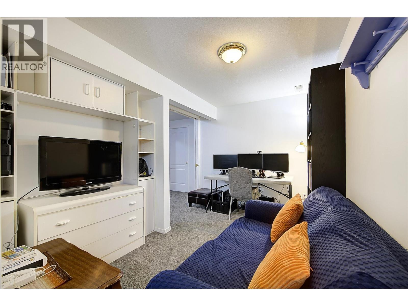 1855 Leckie Road Unit# 105