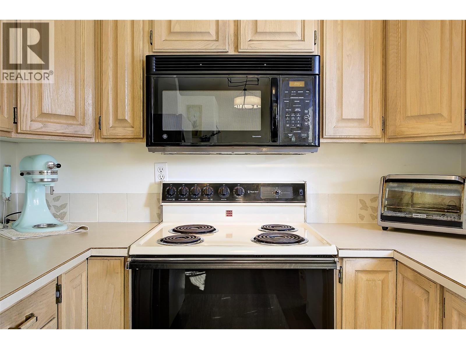 1855 Leckie Road Unit# 105