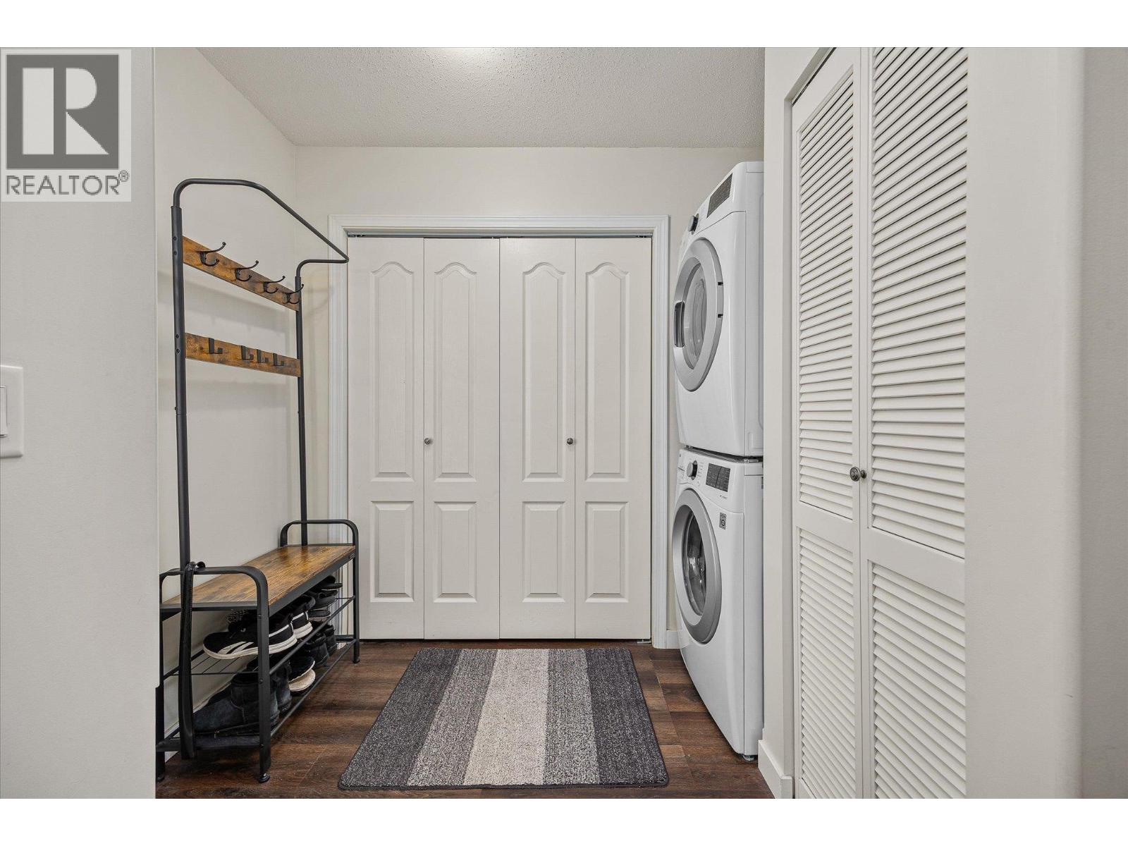 2199 Mimosa Drive