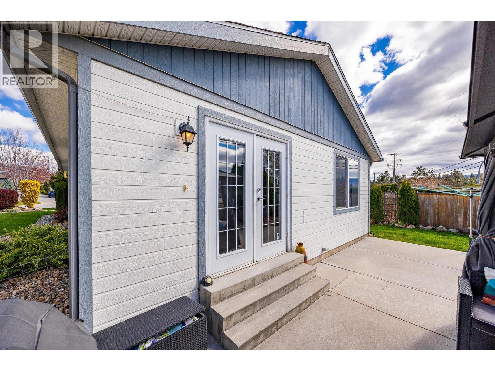 2199 Mimosa Drive