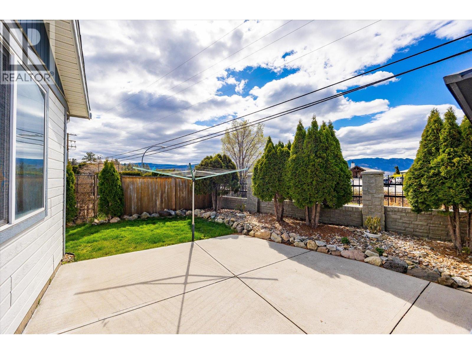 2199 Mimosa Drive