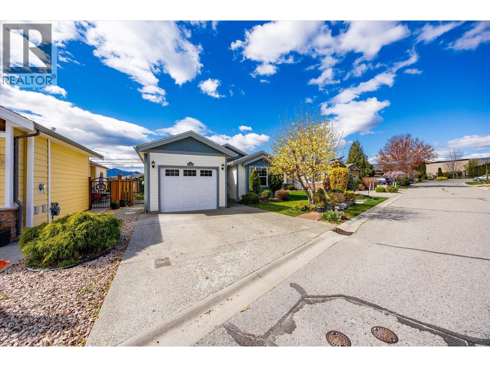 2199 Mimosa Drive