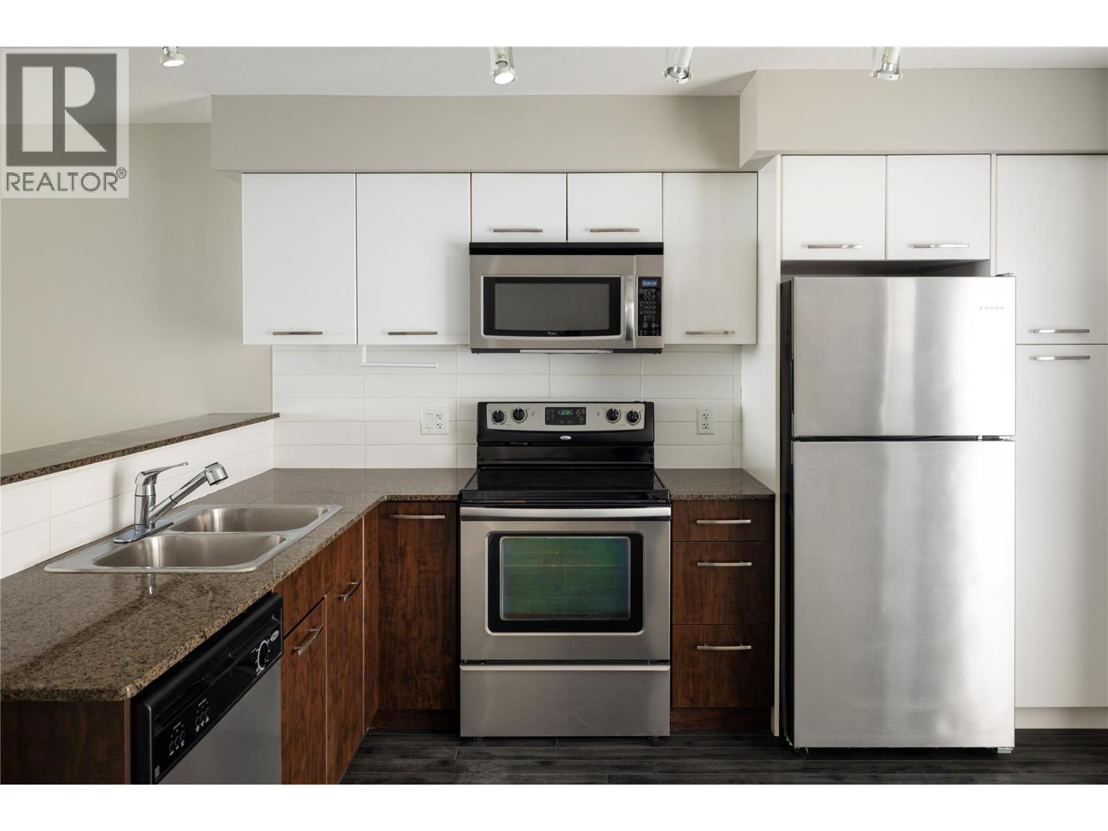 1831 Ambrosi Road Unit# 5