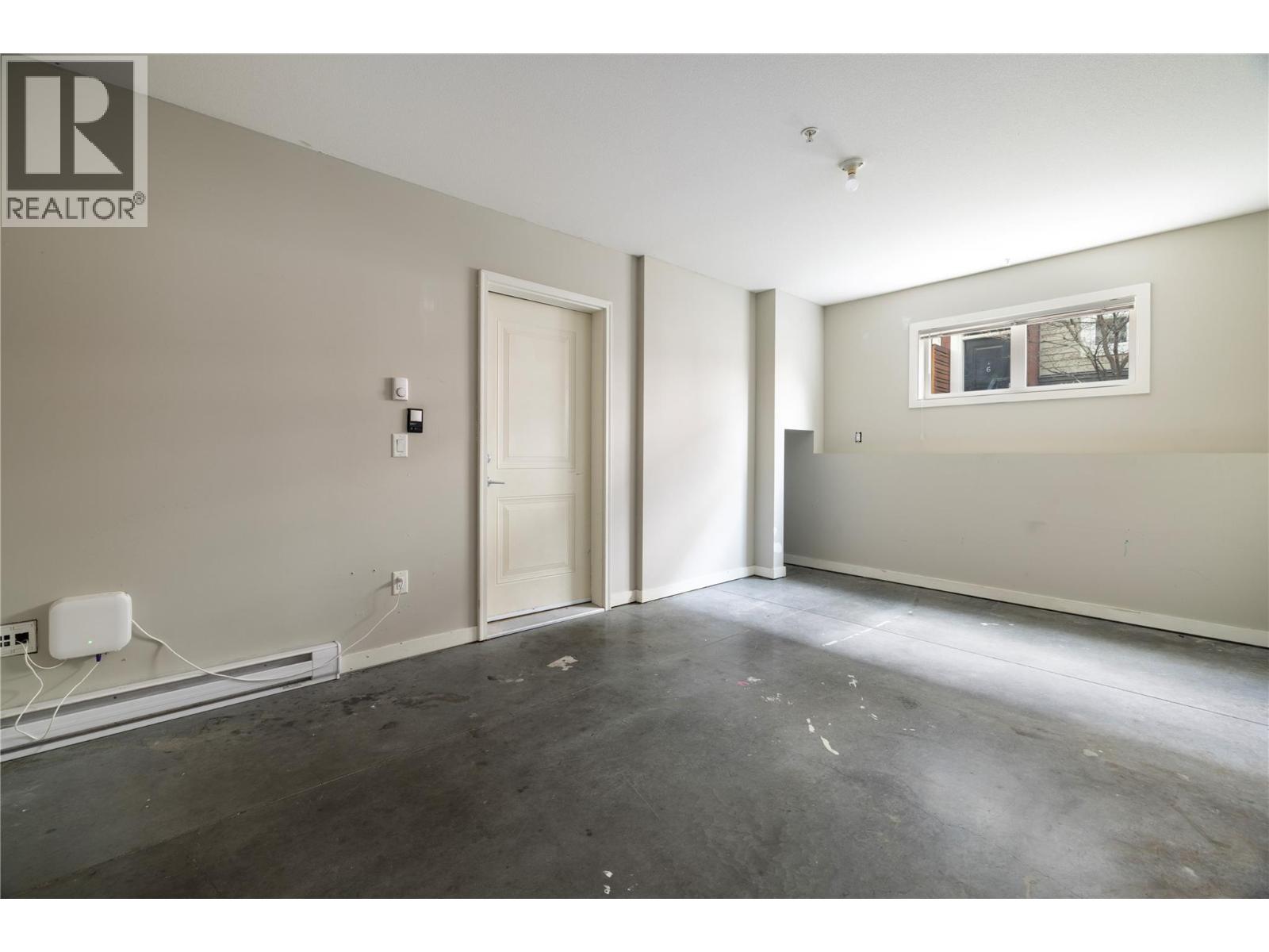 1831 Ambrosi Road Unit# 5