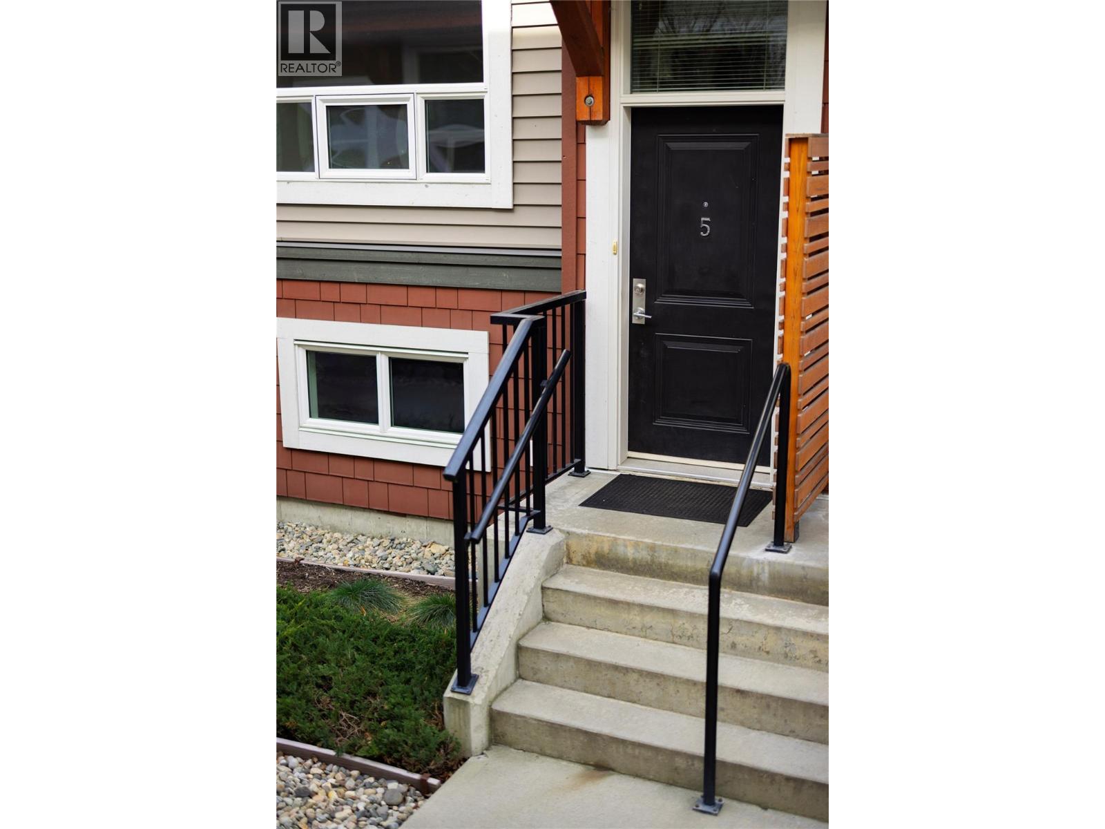 1831 Ambrosi Road Unit# 5