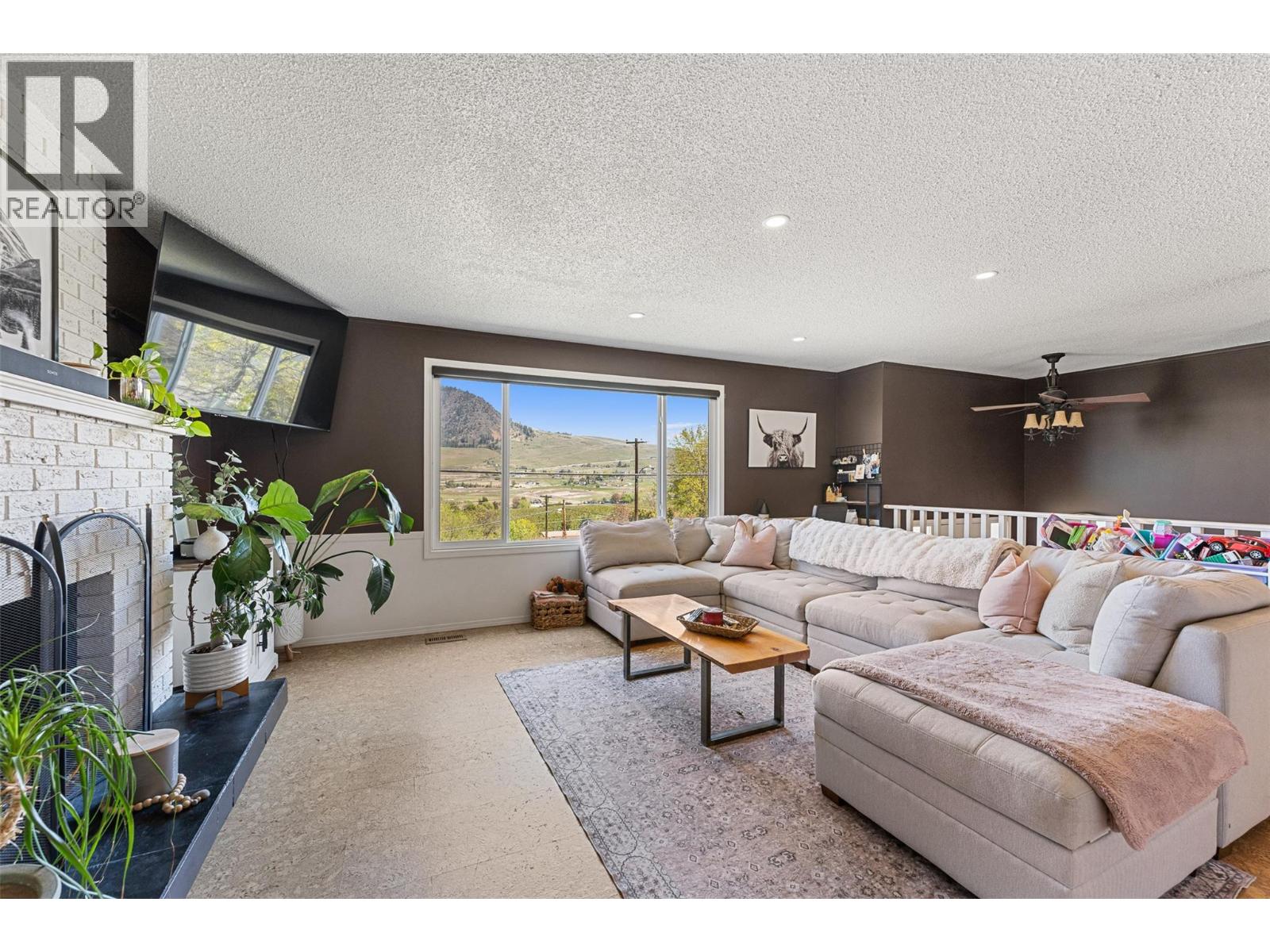 2114 VERDE VISTA Road