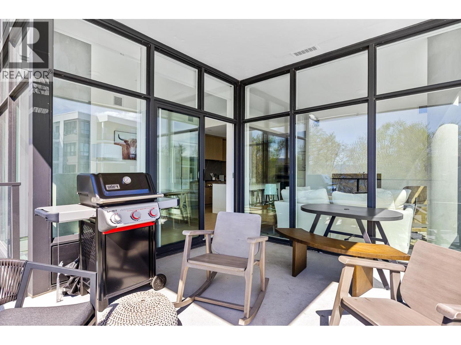 3409 Lakeshore Road Unit# 407
