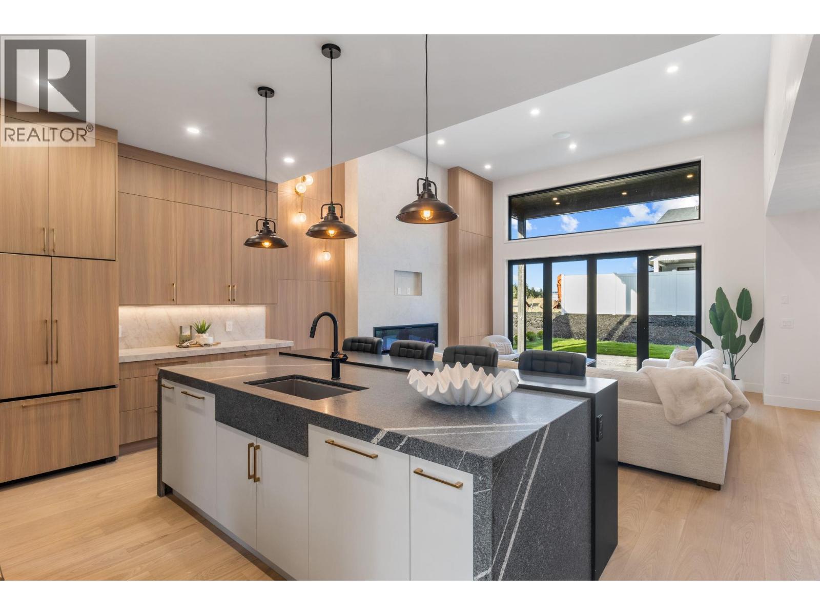 3079 Eagle Bluff Drive