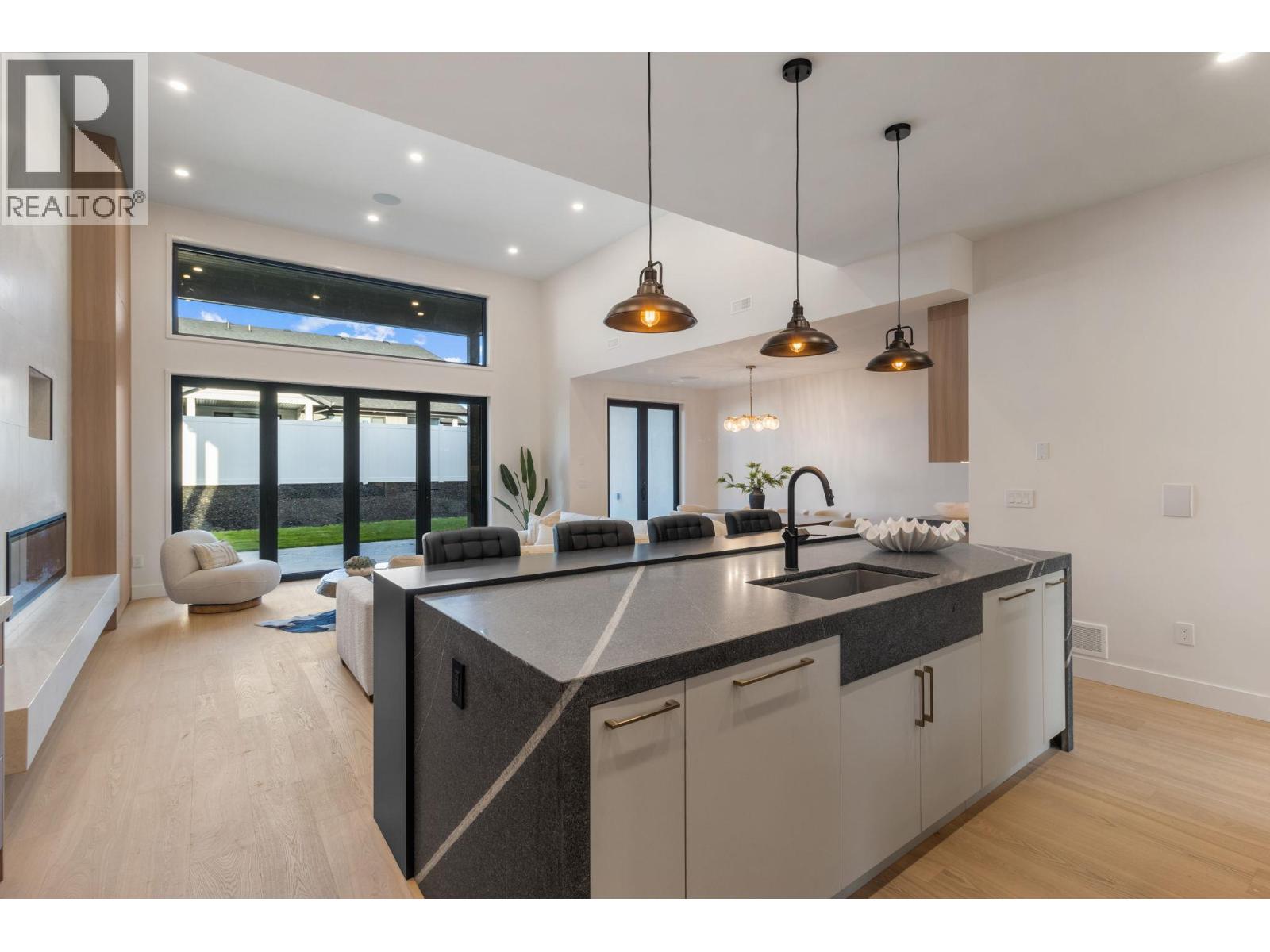 3079 Eagle Bluff Drive