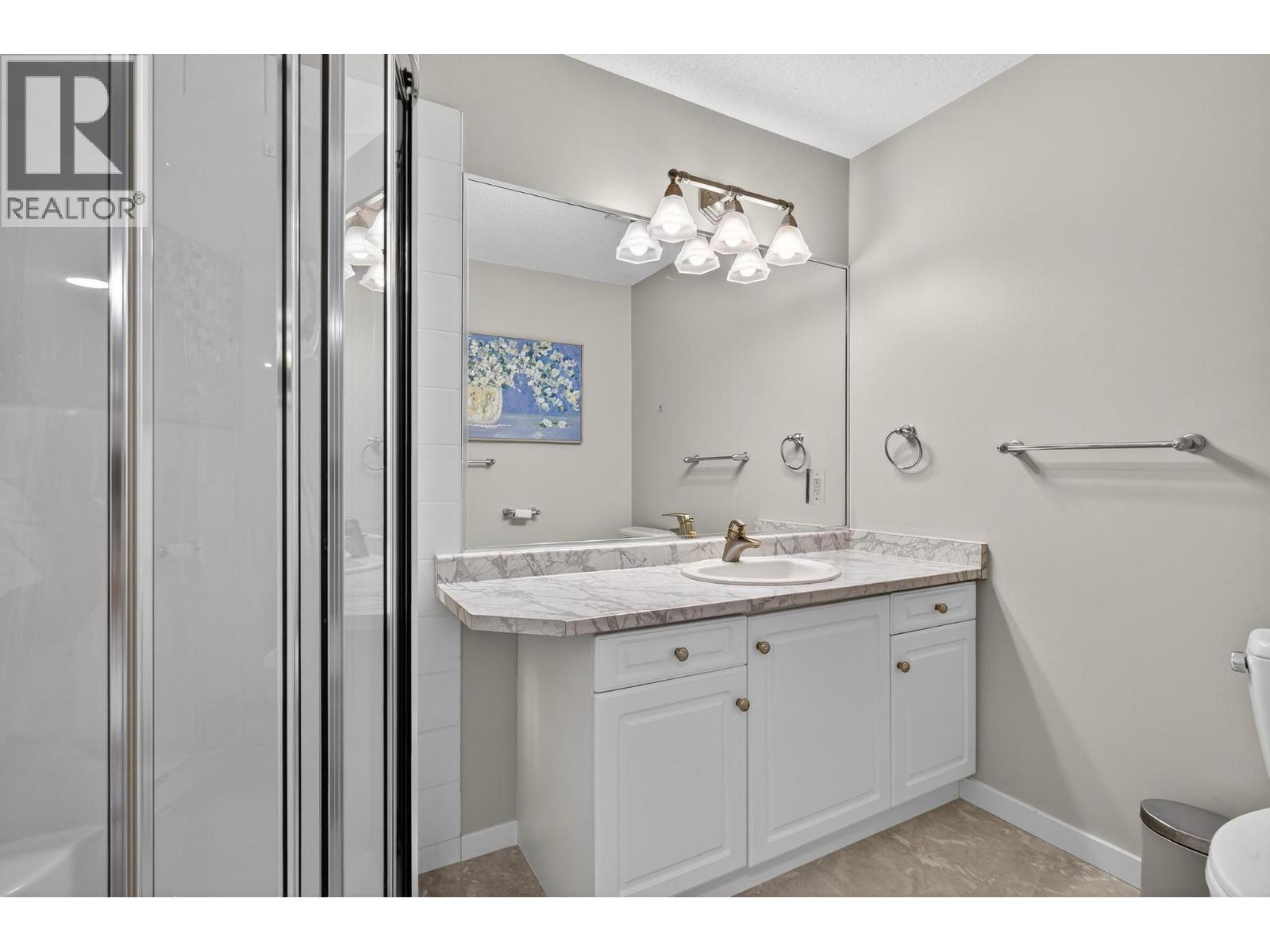 305 Whitman Road Unit# 108