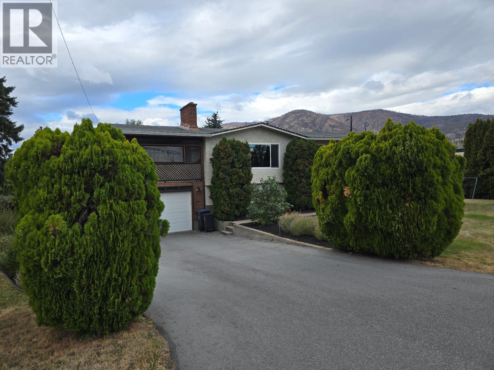 1411 Hudson Road