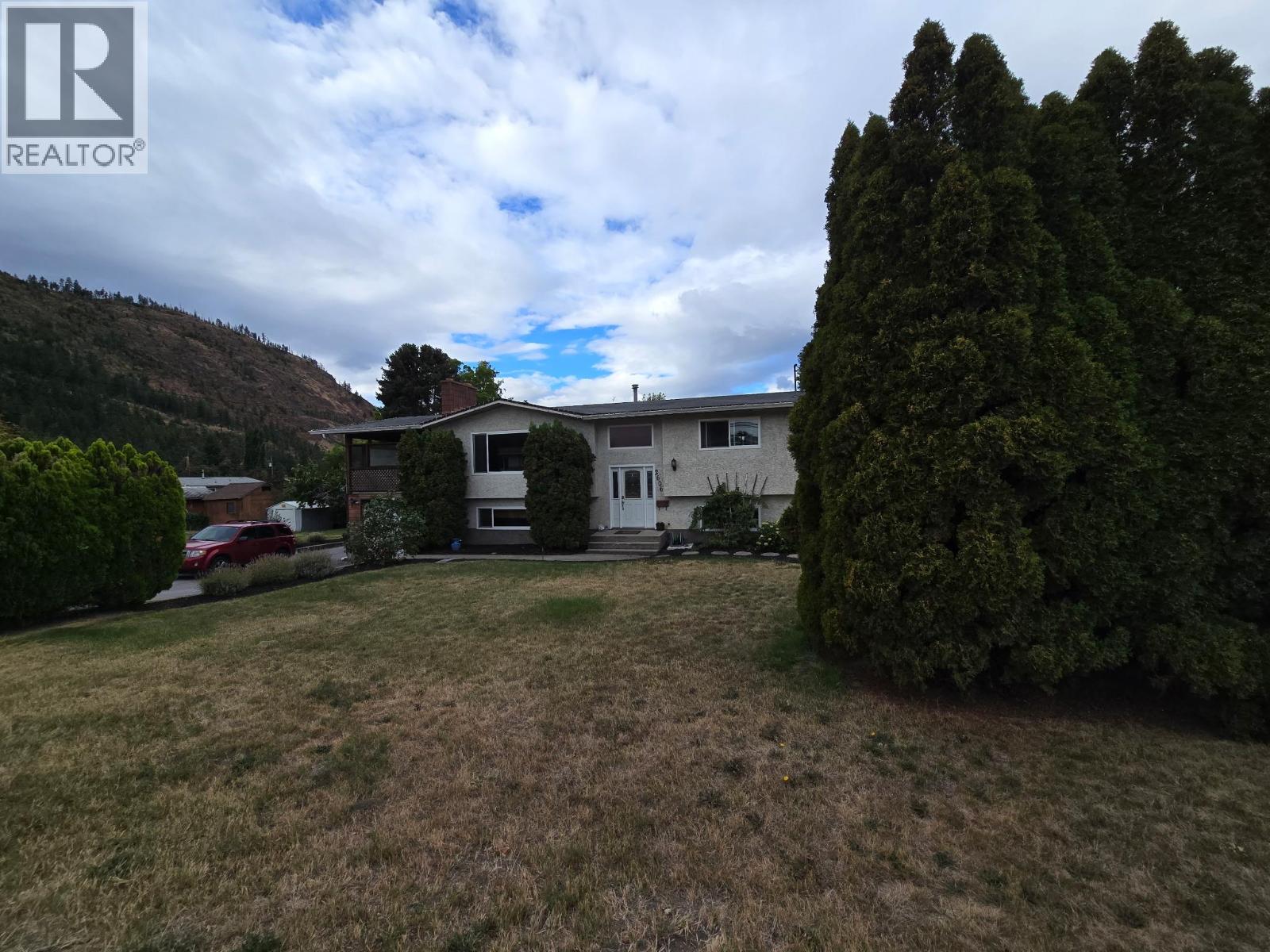 1411 Hudson Road