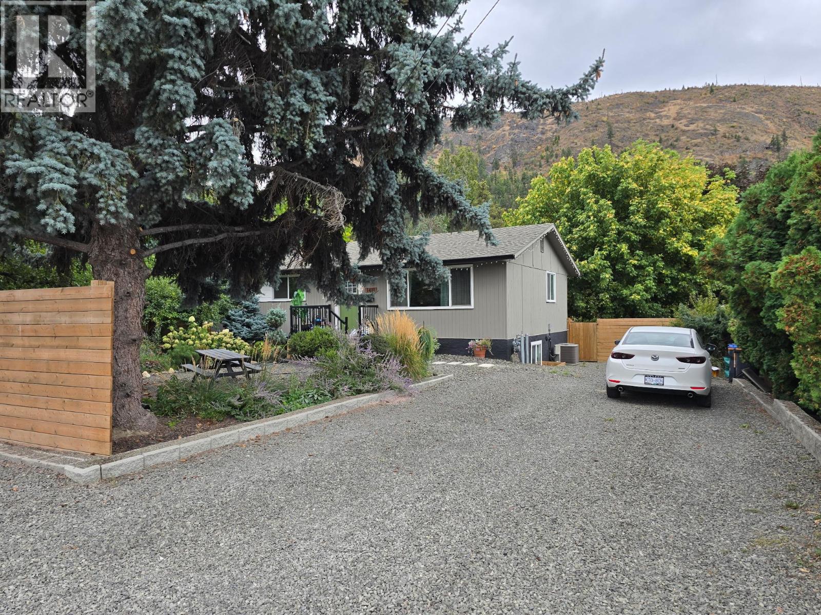 1411 Hudson Road