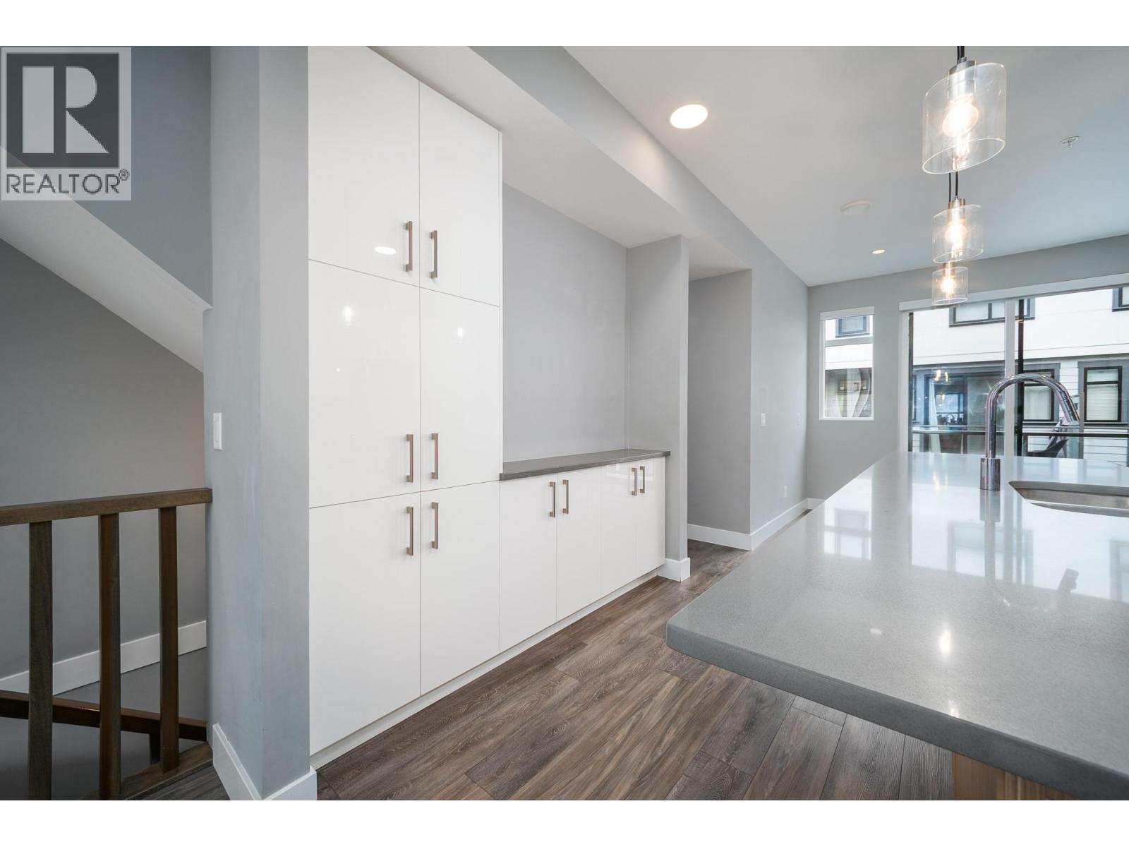 11581 Rogers Road Unit# 202