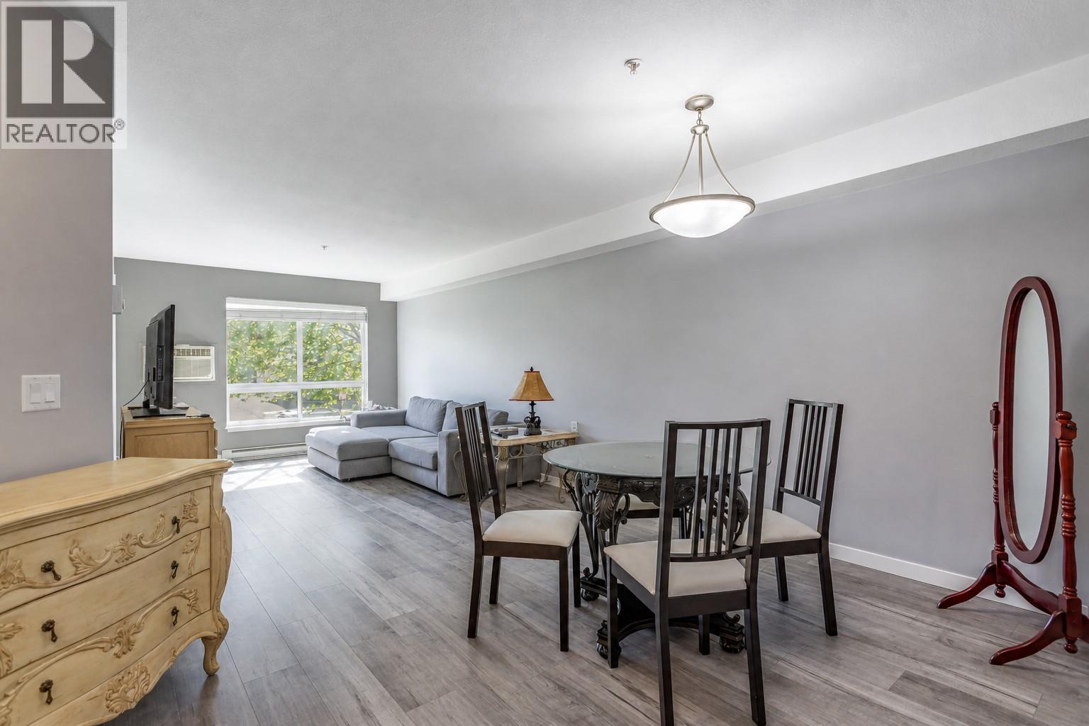 260 Franklyn Road Unit# 114