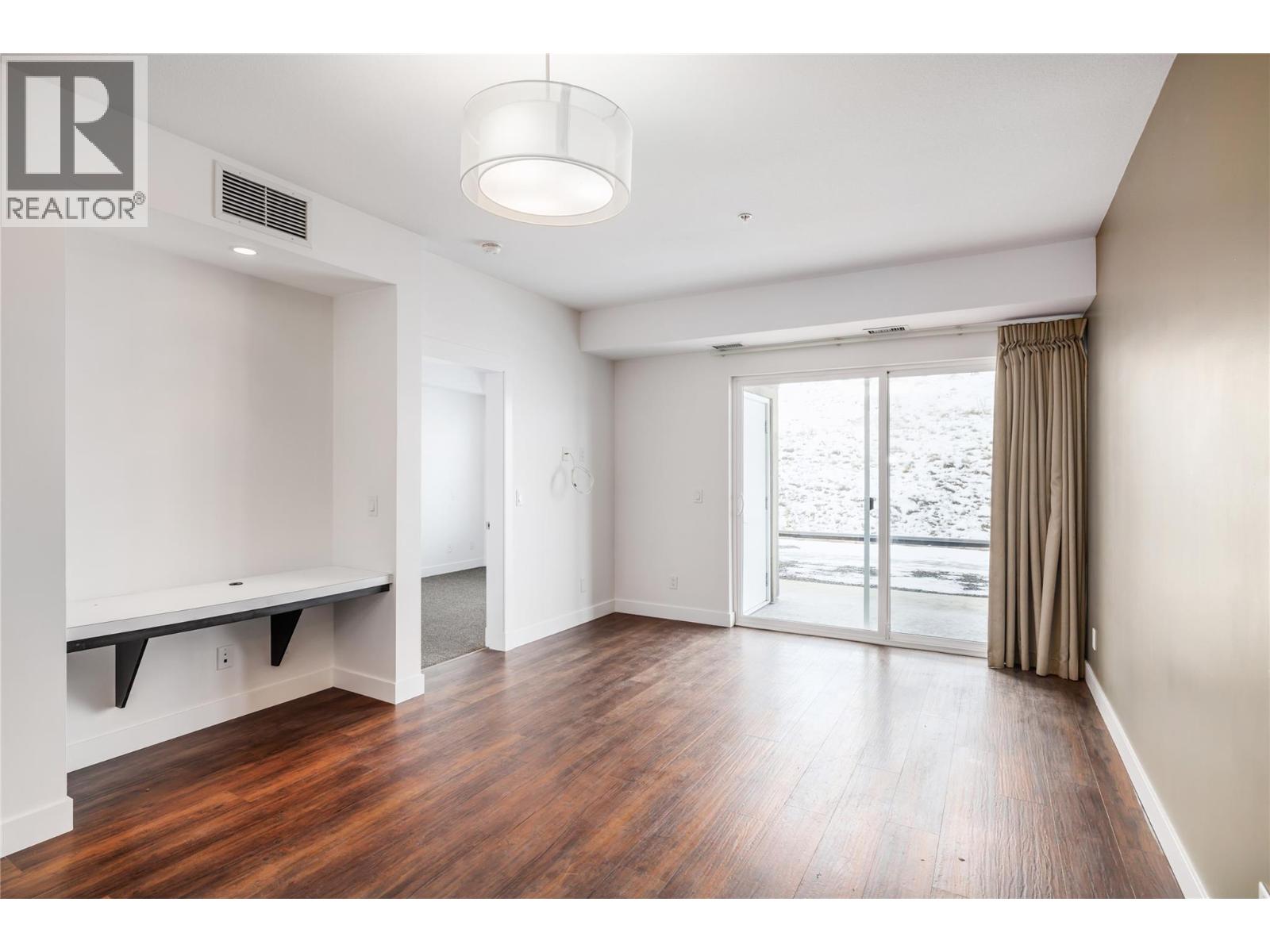 975 Academy Way Unit# 214