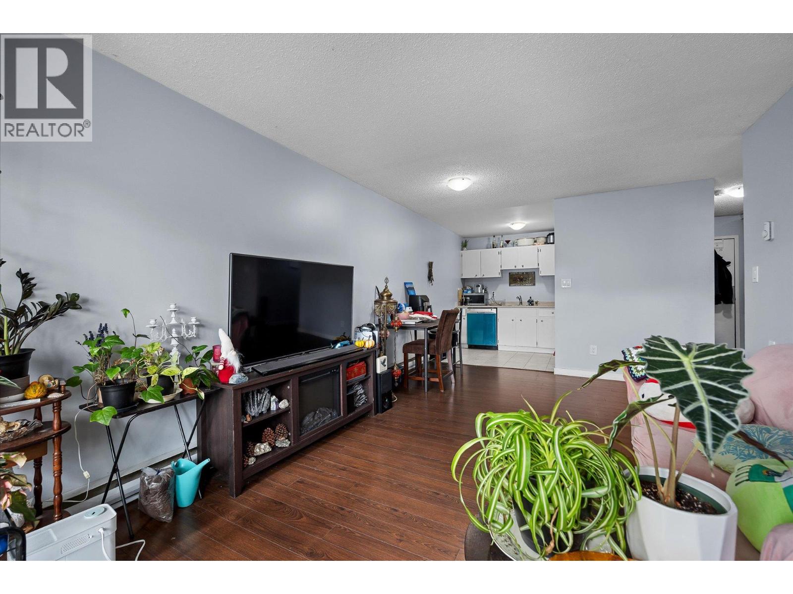 395 Franklyn Road Unit# 108