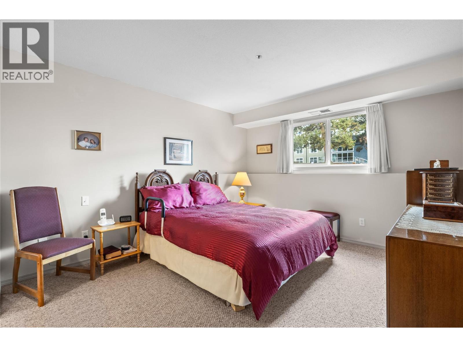1045 Sutherland Avenue Unit# 37