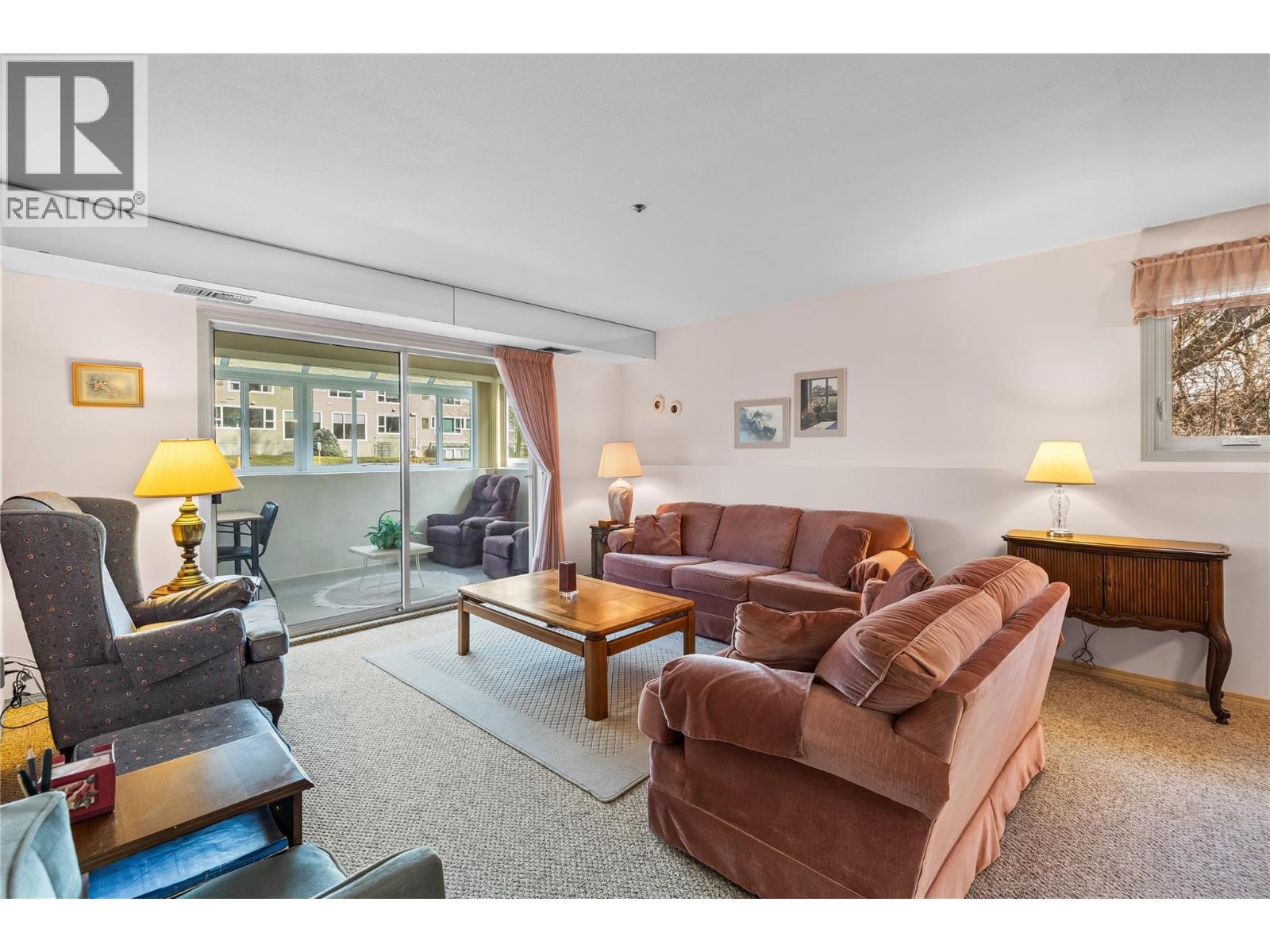 1045 Sutherland Avenue Unit# 37