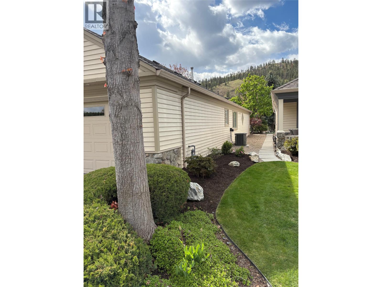 550 Yates Road Unit# 212 Lot# 15