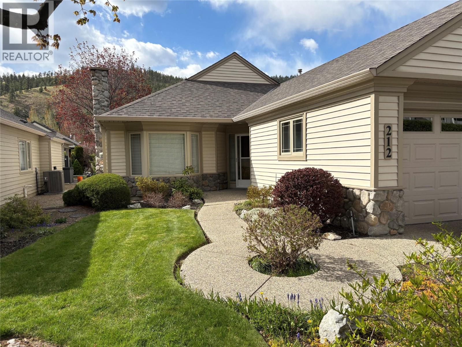 550 Yates Road Unit# 212 Lot# 15
