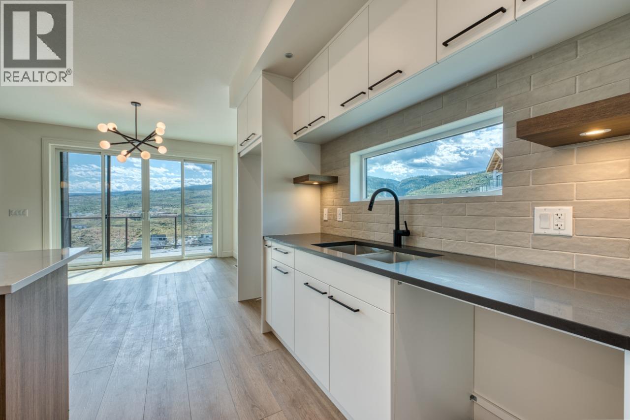 1070 Emslie Street
