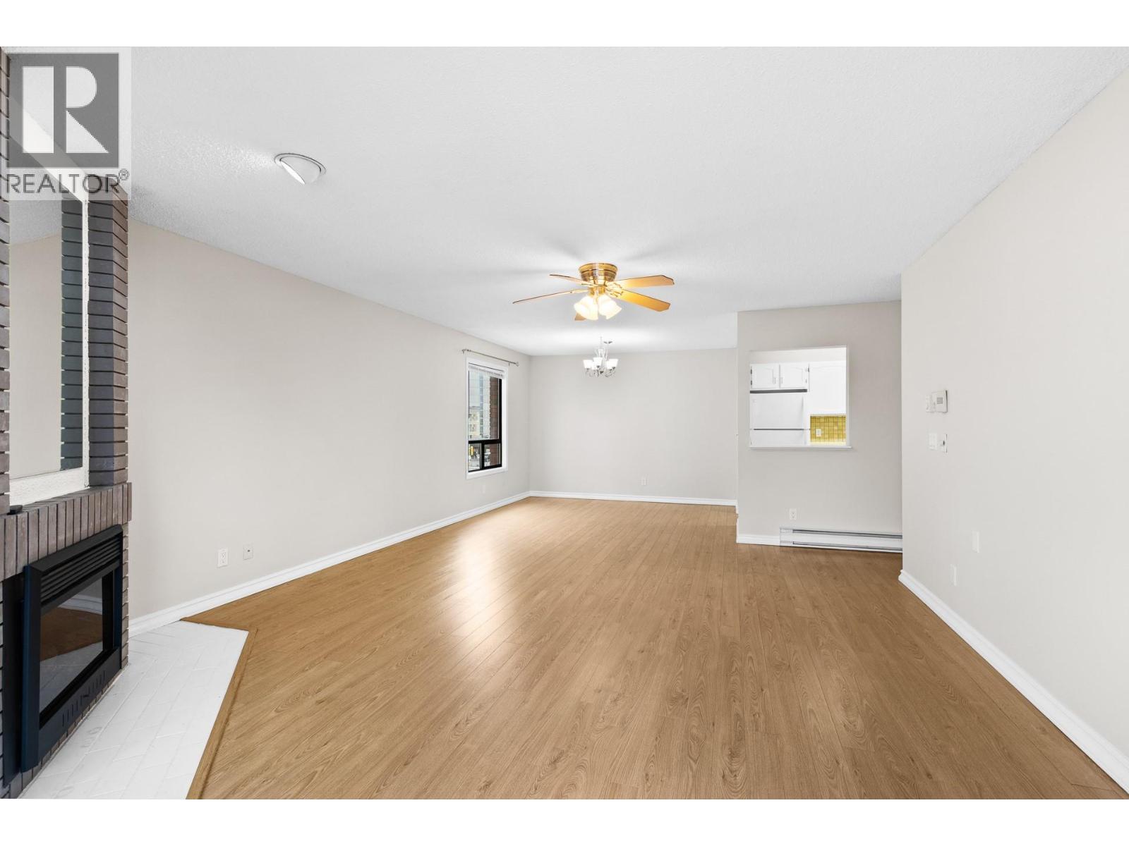 1490B Gordon Drive Unit# 304