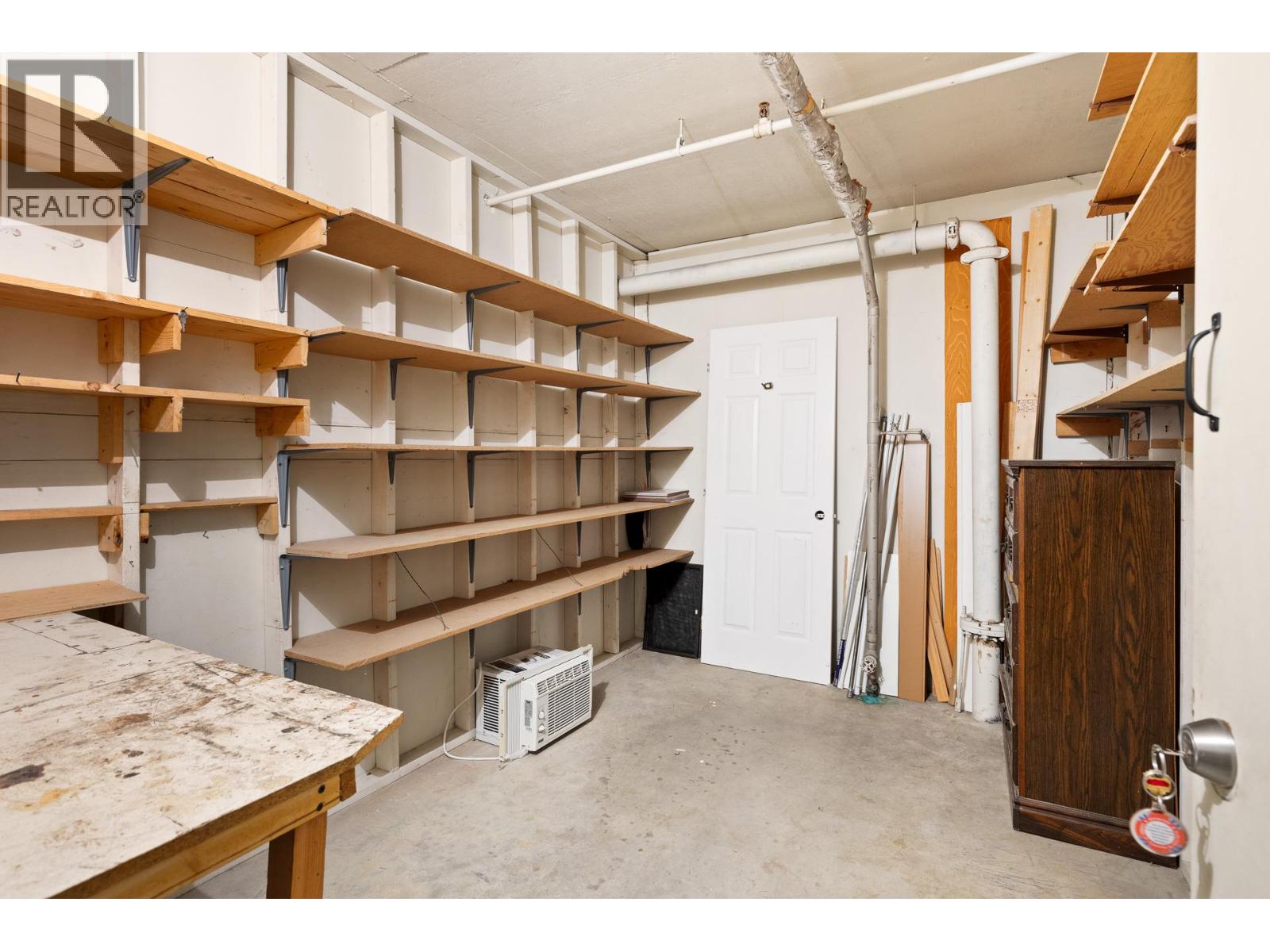 1490B Gordon Drive Unit# 304