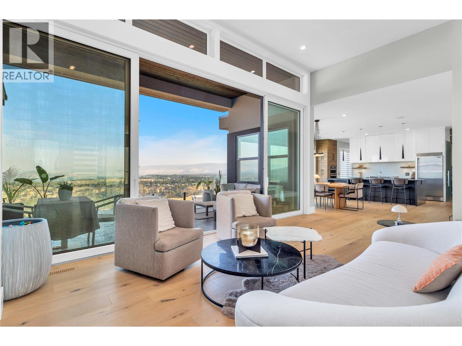 1050 Ledgeview Court