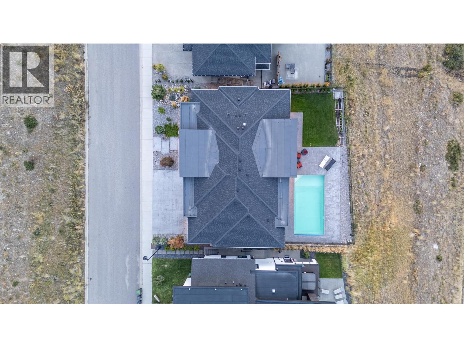 1050 Ledgeview Court