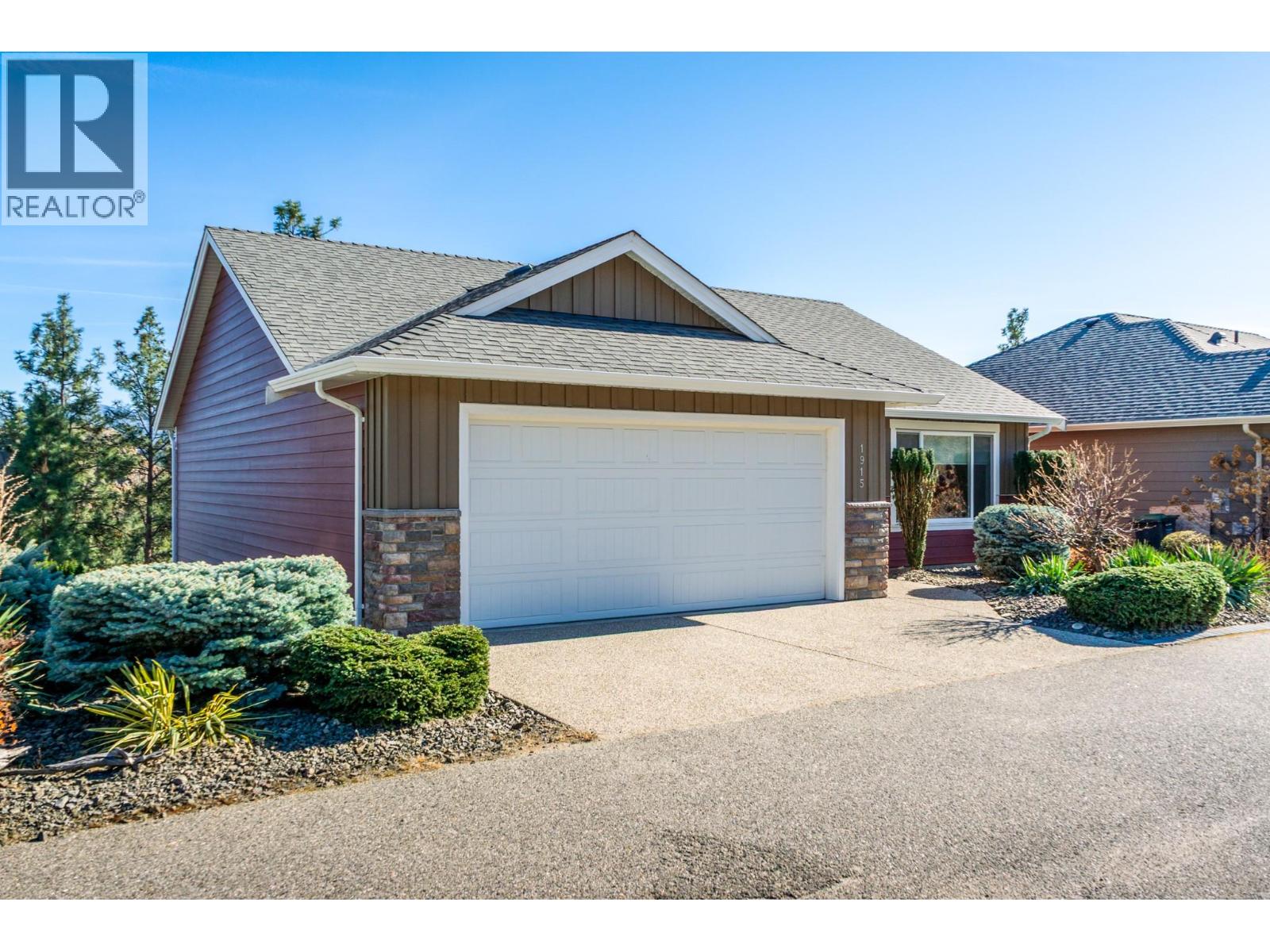 1915 Rosealee Lane