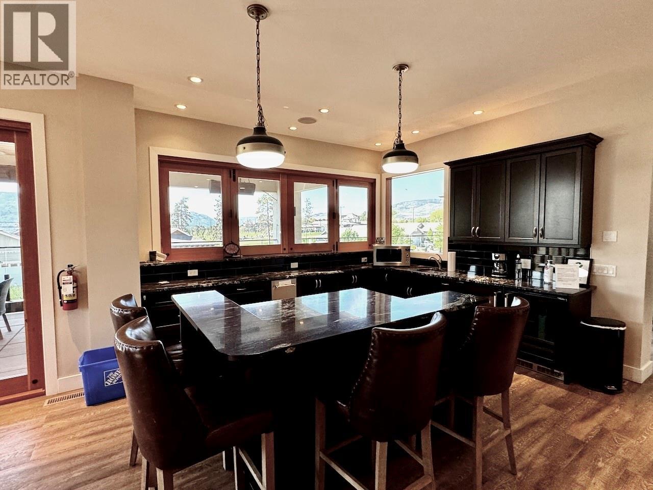 2097 Acorn Crescent