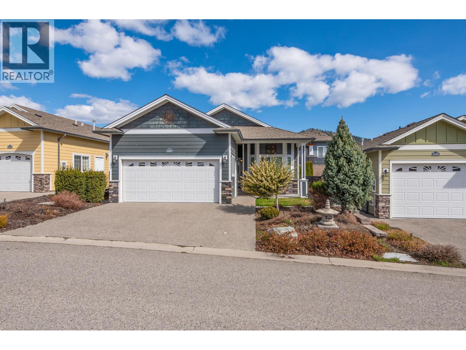 2097 Acorn Crescent