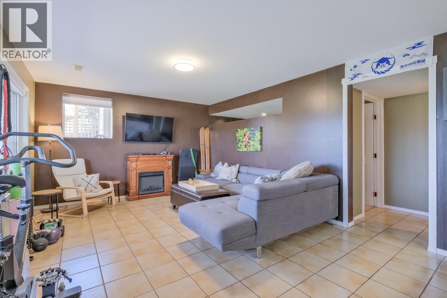11420 Darlene Road