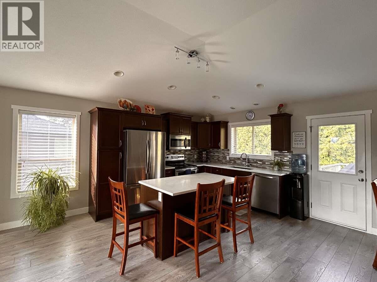 2906 Bentley Road