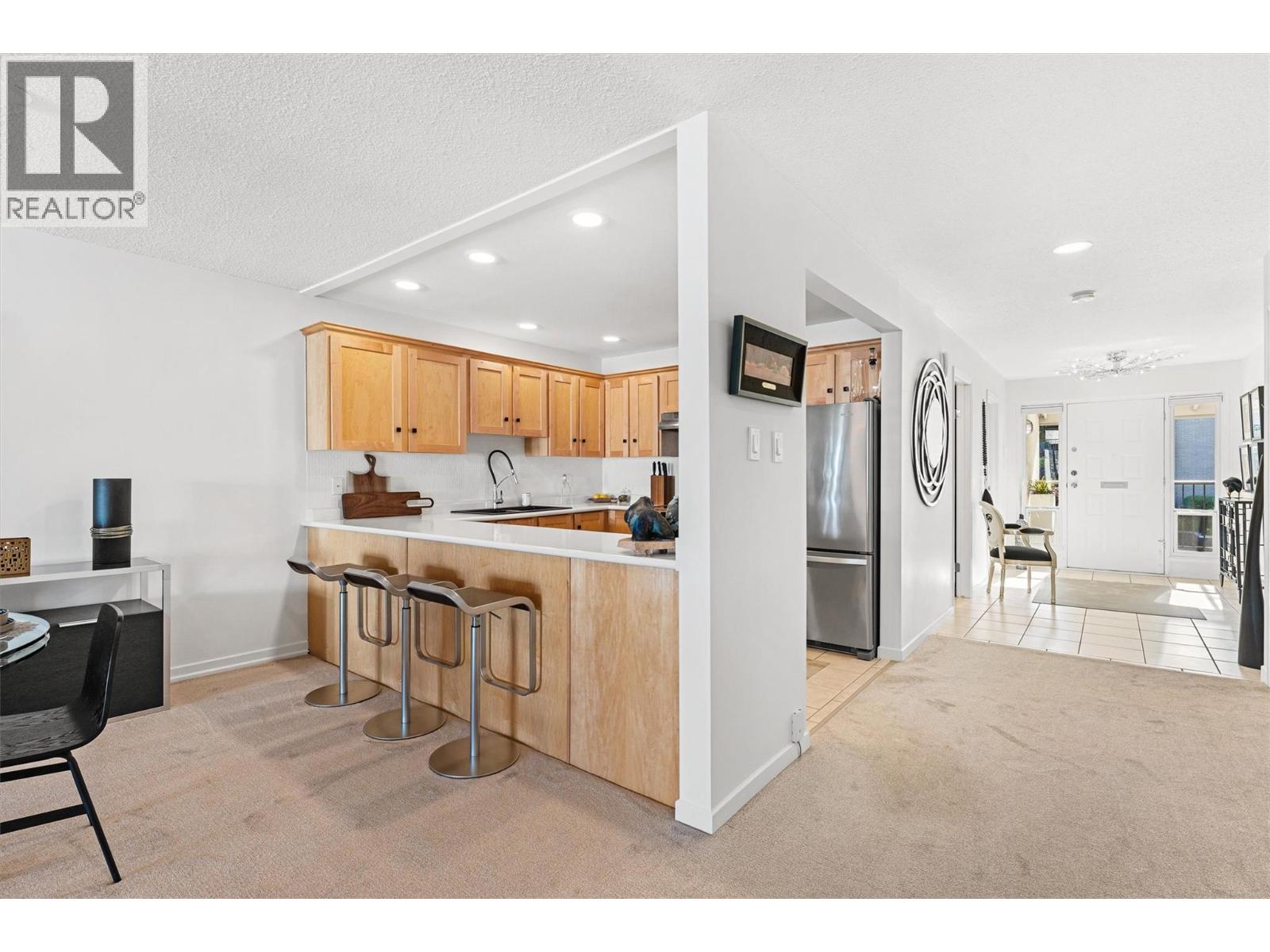 2900 Abbott Street Unit# 202