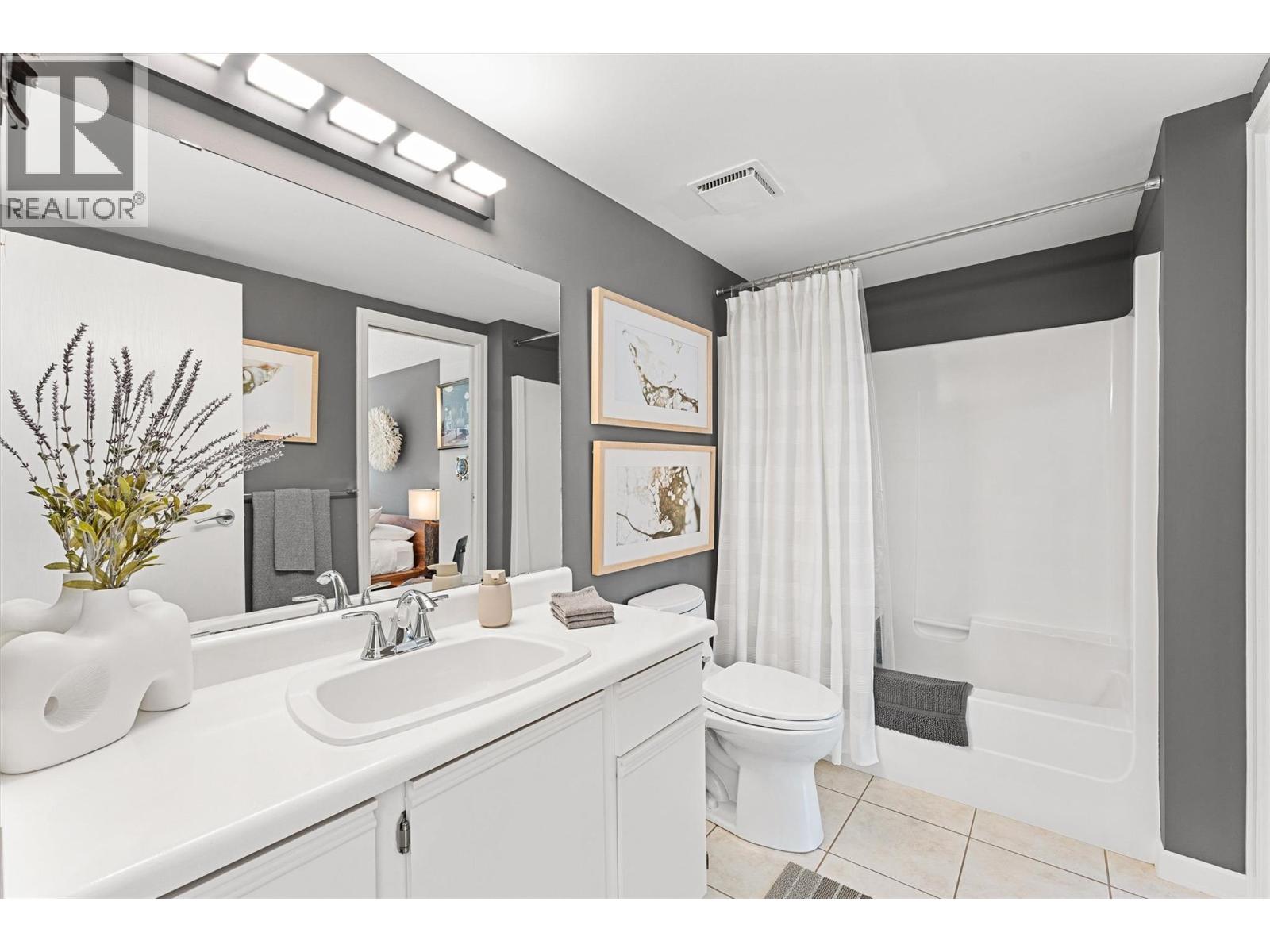2900 Abbott Street Unit# 202