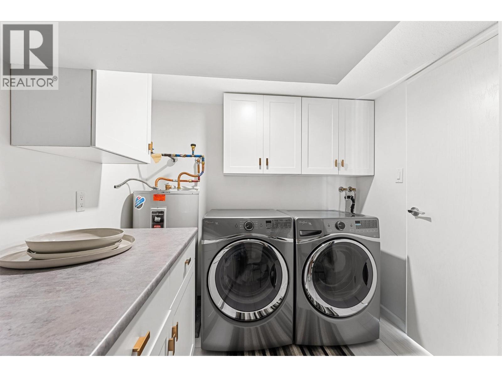 2900 Abbott Street Unit# 202