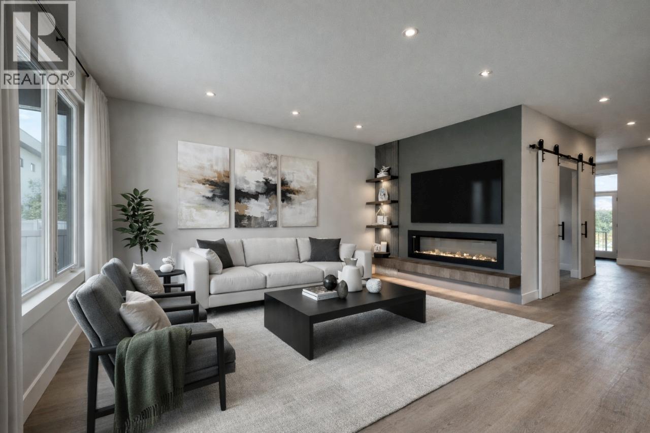 925 Bull Crescent