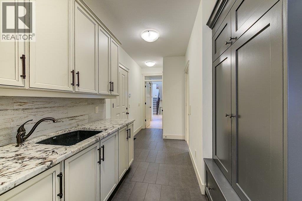 425 Audubon Court