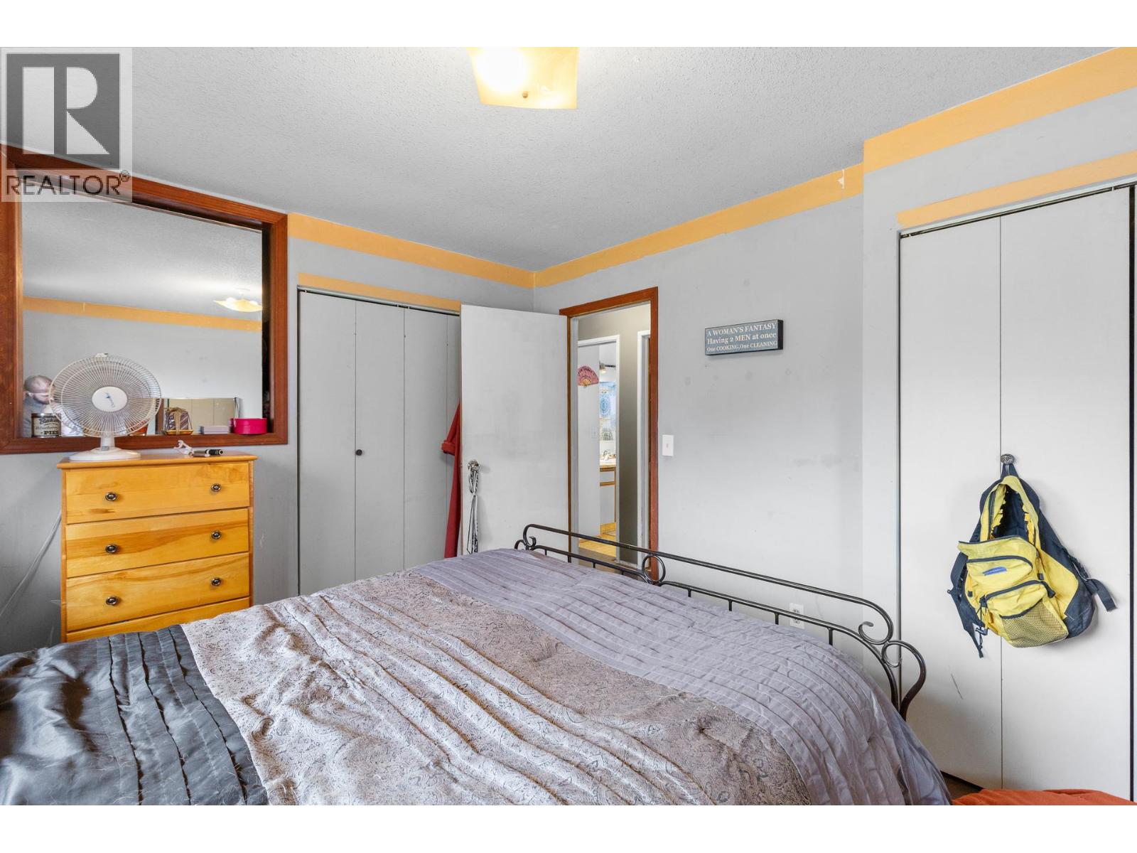 3260 Coyote Crescent