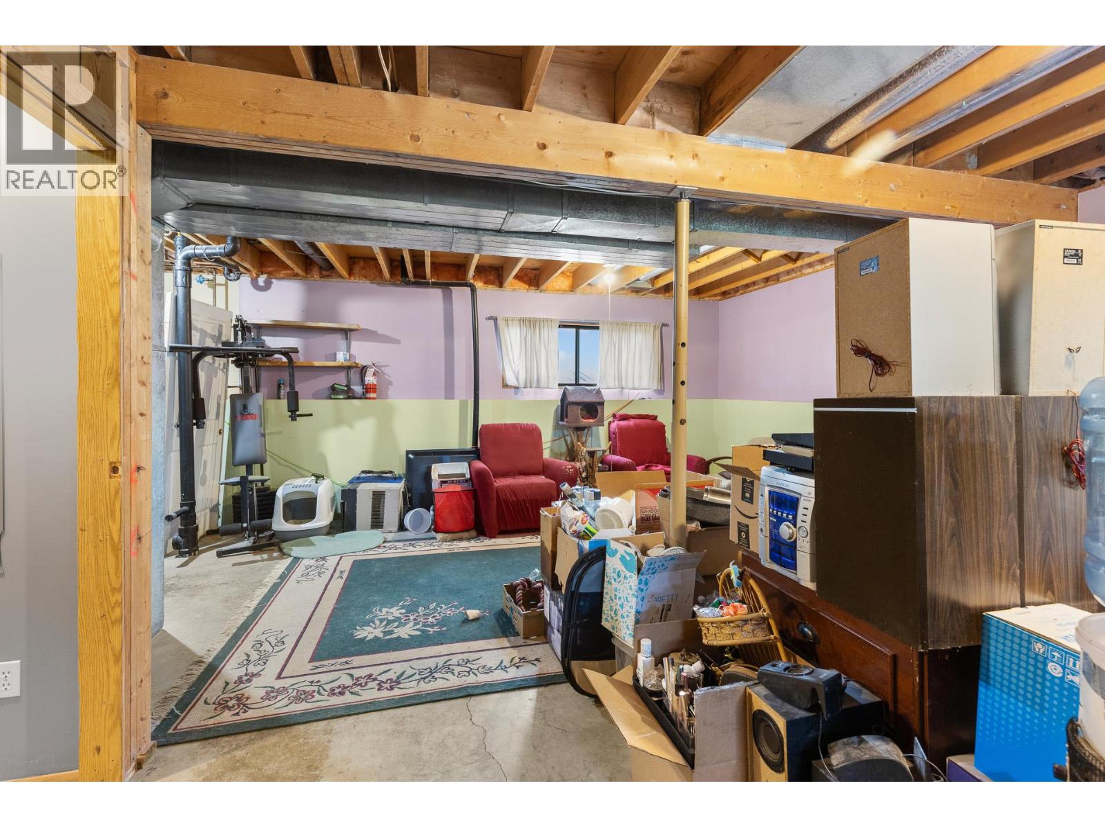 3260 Coyote Crescent