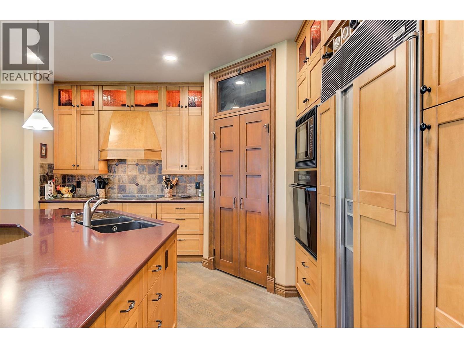 1306 Huckleberry Road