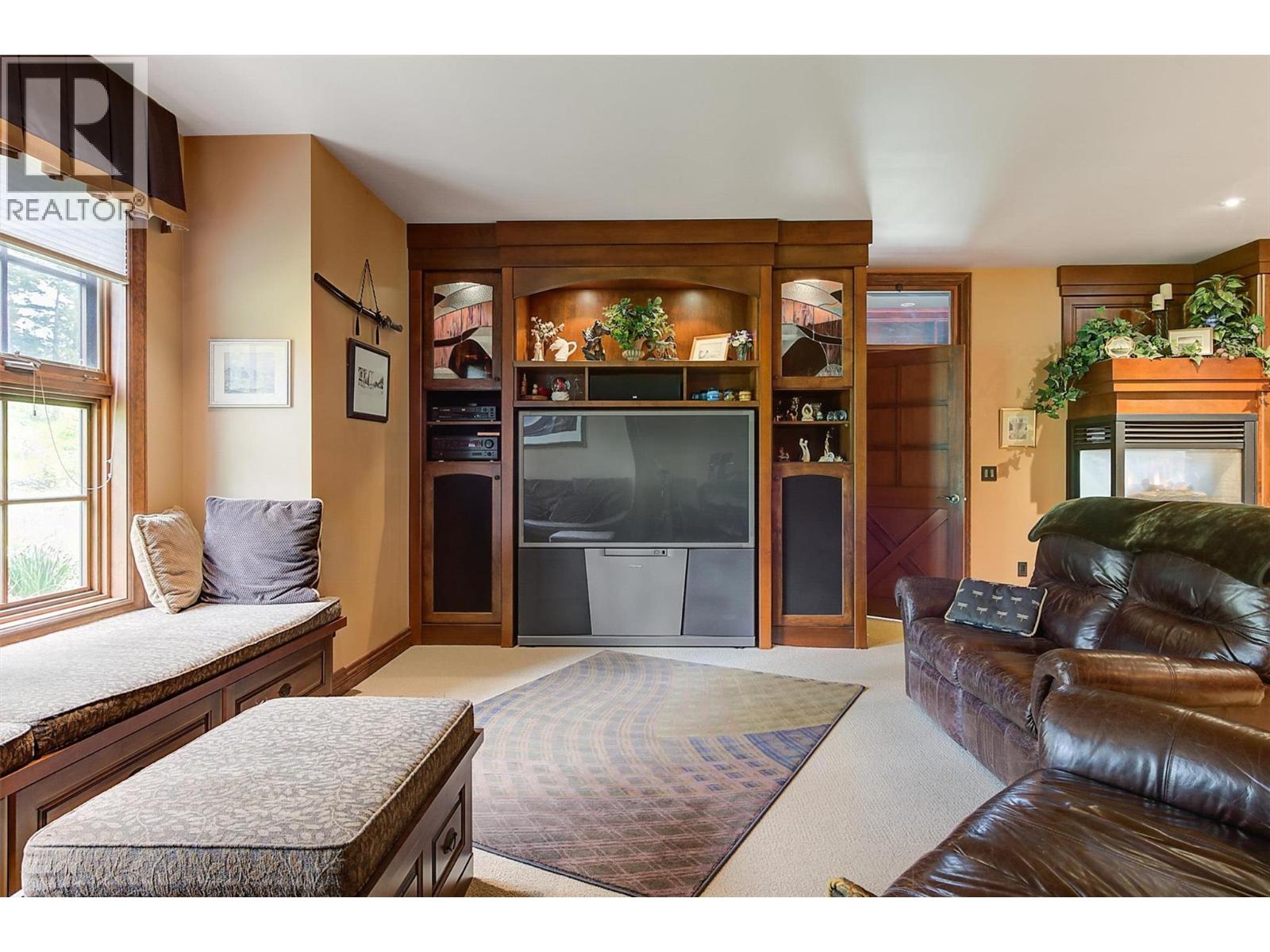 1306 Huckleberry Road