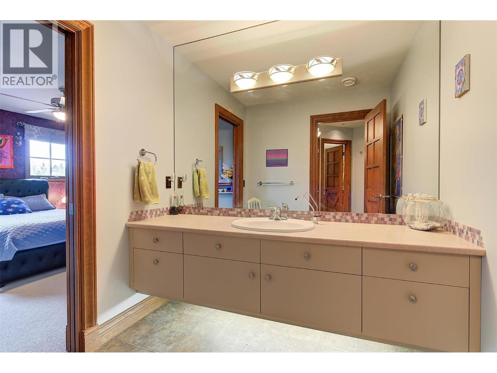 1306 Huckleberry Road