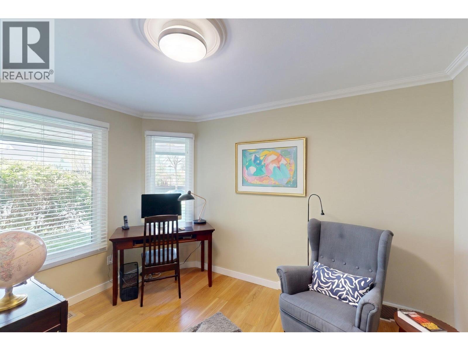4621 Parkridge Drive
