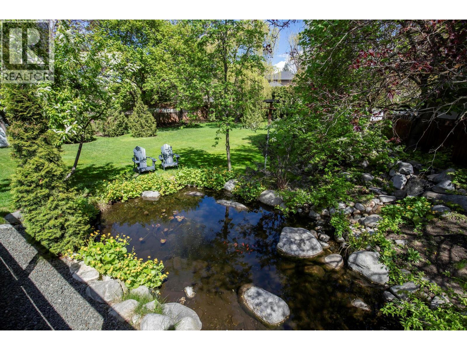 4621 Parkridge Drive